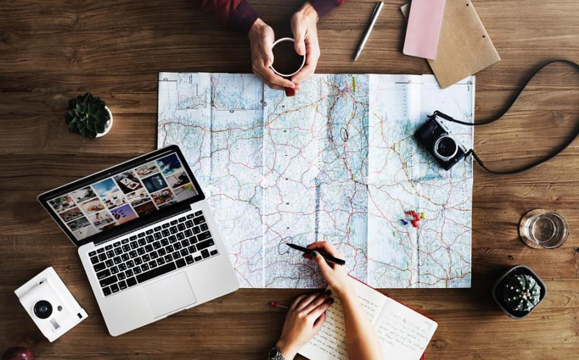 10_travel_myths_debunked_by_avid_singaporean_travellers_rect_