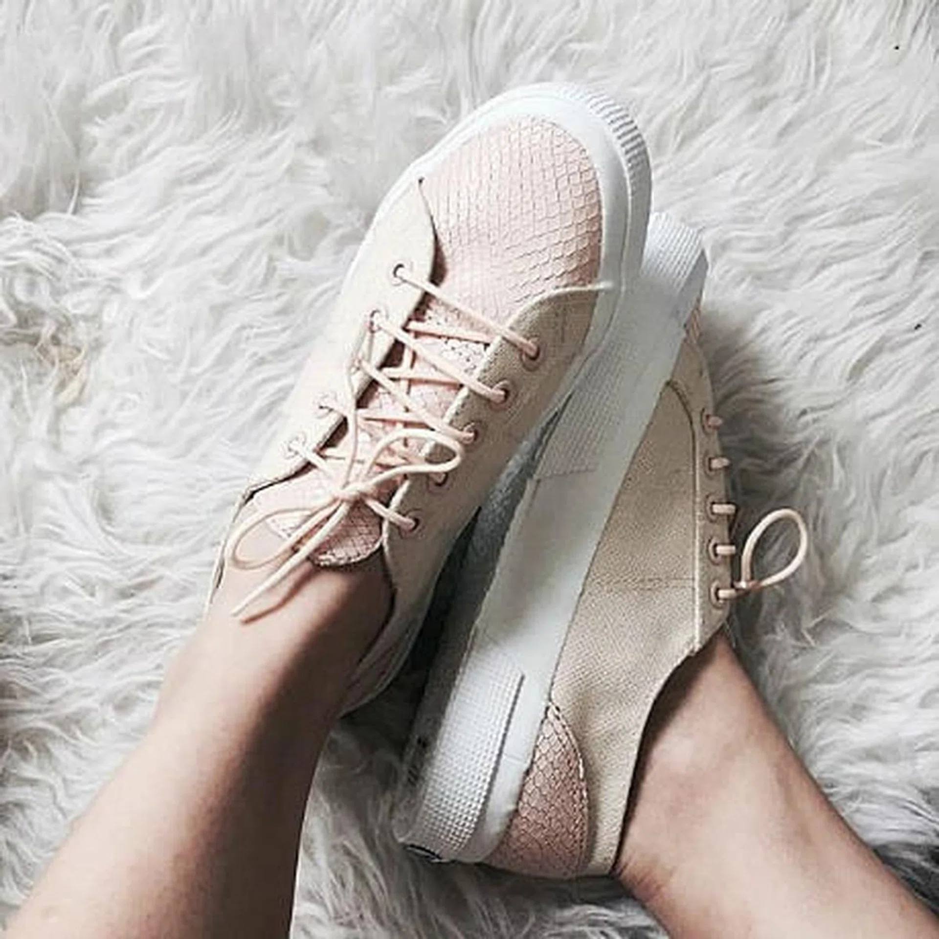 sneakers_thumbnail