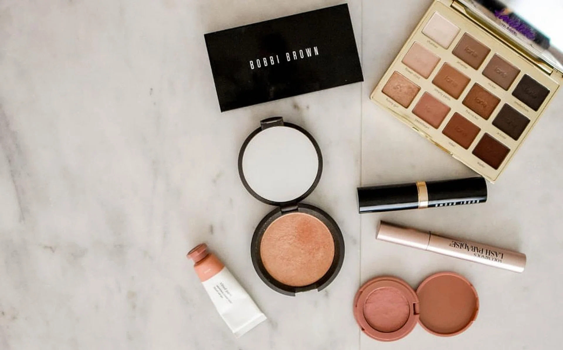 this_is_the_ultimate_guide_to_decluttering_your_beauty_stashthis_is_the_ultimate_guide_to_decluttering_your_beauty_stash_rect_