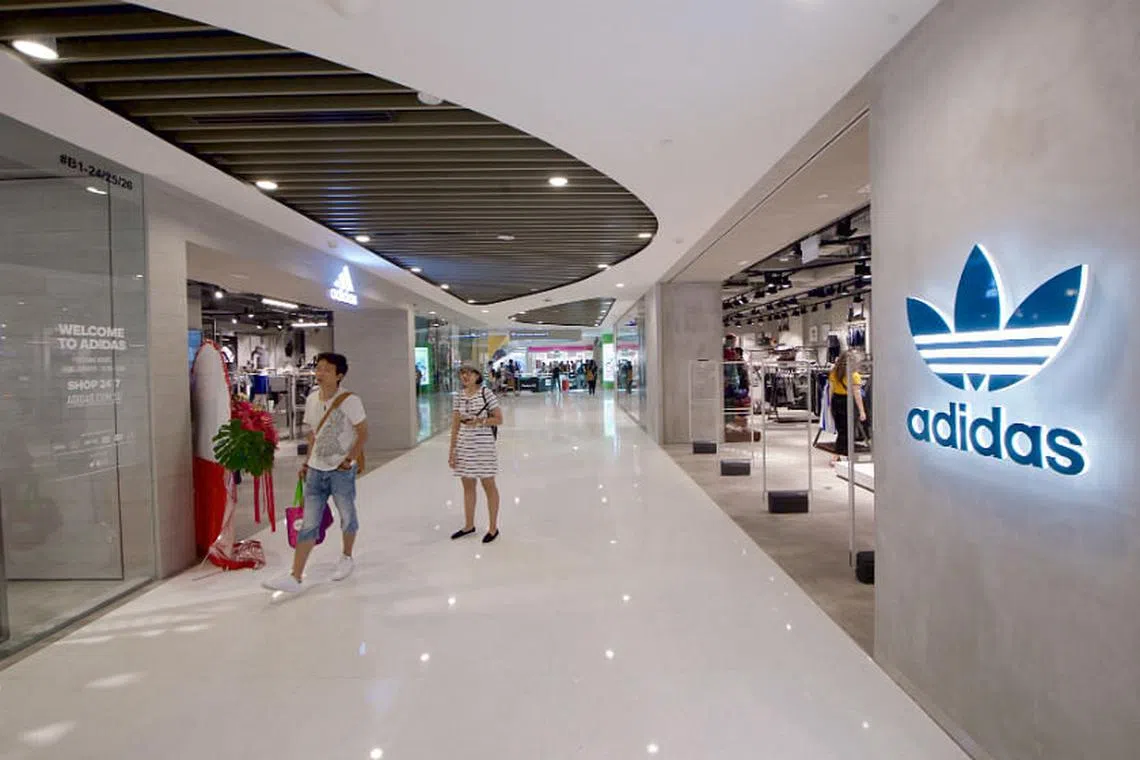 Adidas vivocity b1 shop