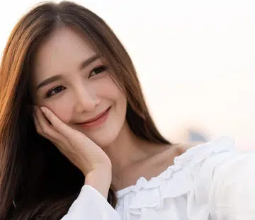 Sheer-Base-Makeup-Foundation