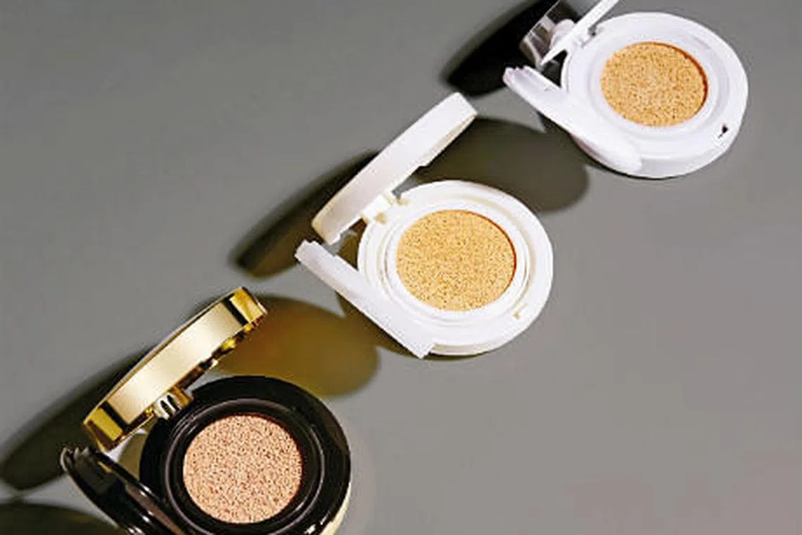 Compact 艶肌美人 Cushion Type C-02 Cover