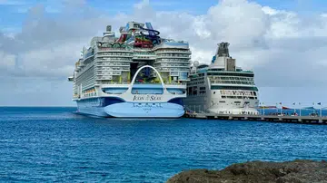 her-world-royal-caribbean-icon-of-the-seas-review