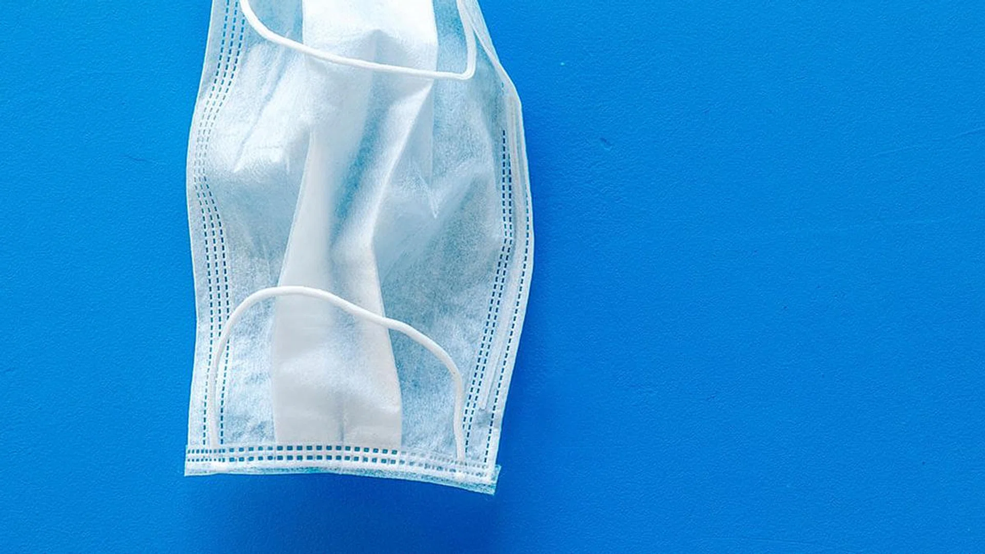 pull-mask-down-eating