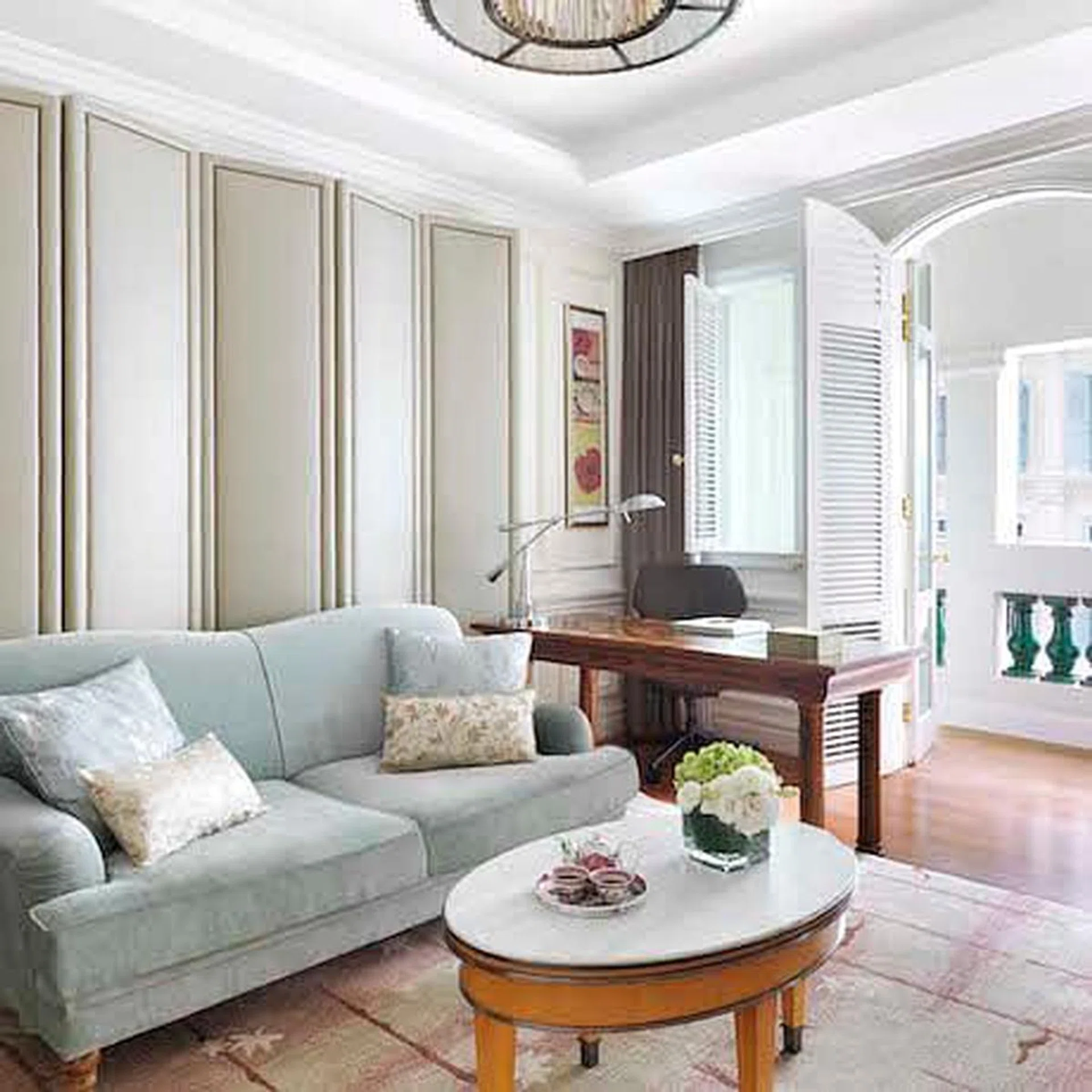 intercontinental_singapore_-_heritage_suite_living_area_copy_tn