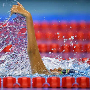 Gold medal and new world record for Singapore swimmer Yip Pin Xiu THUMBNAIL