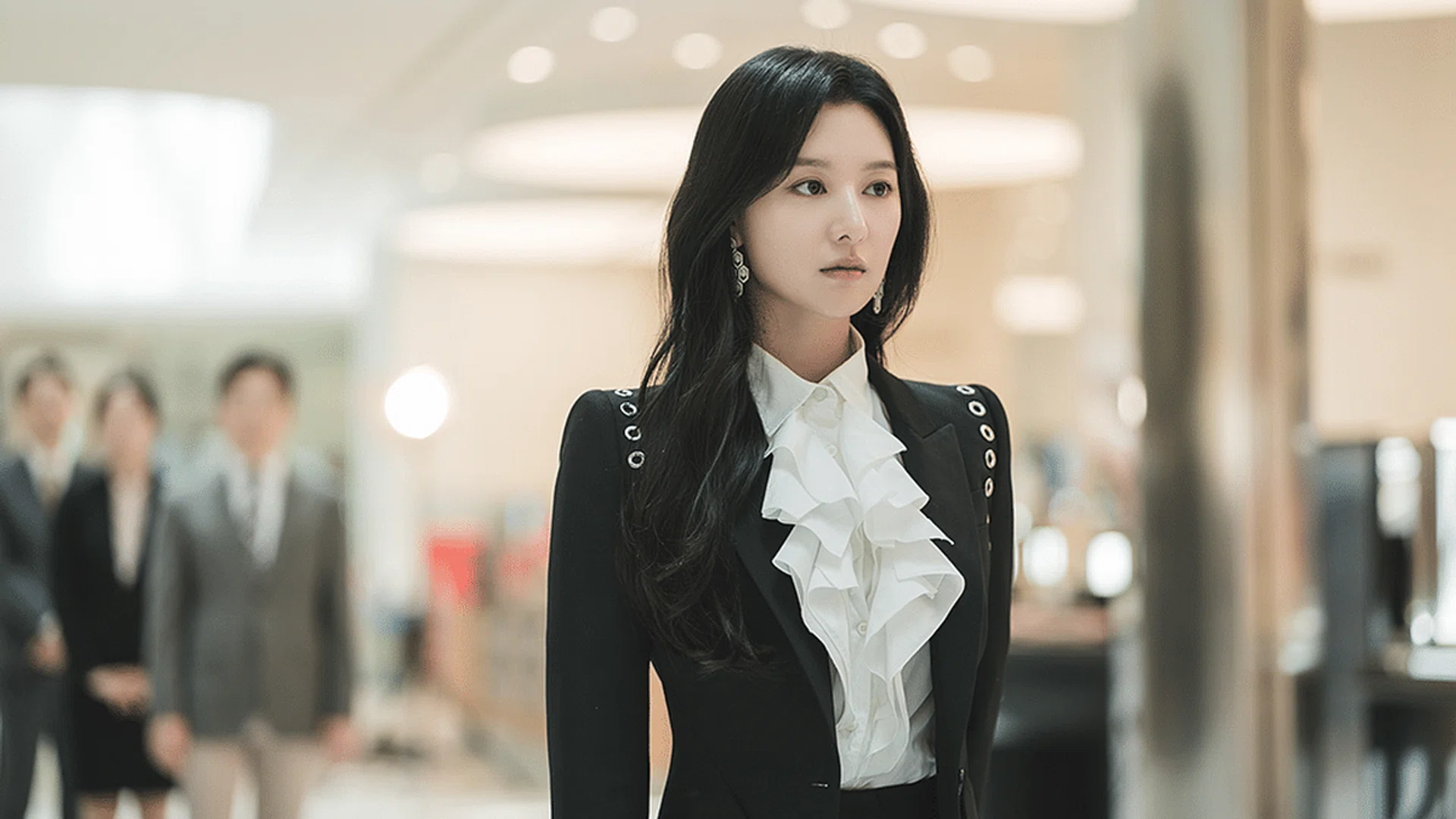 queen of tears kim ji won