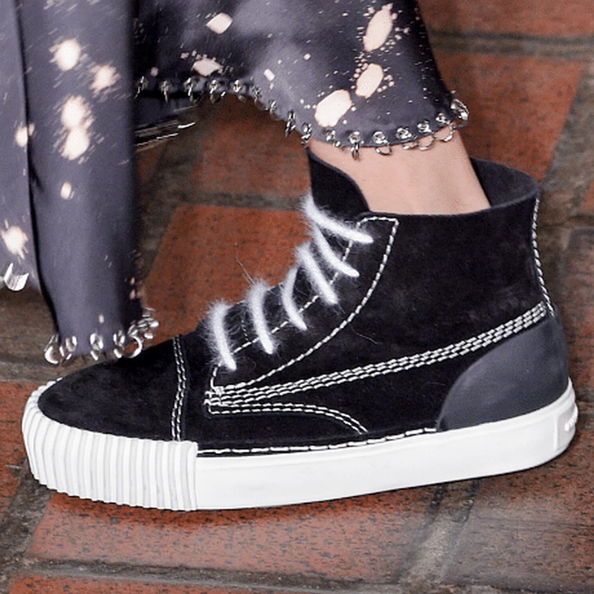 alexander-wang_shs_w_f16_ny_005thumb