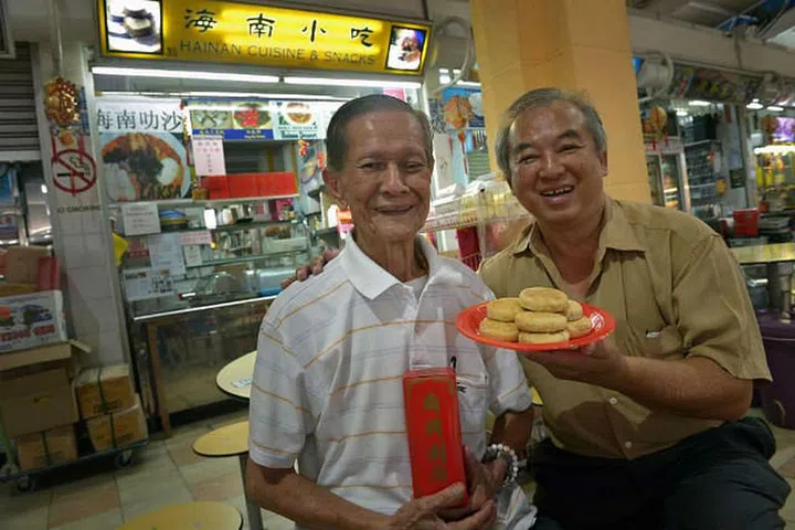 best traditional baked mooncakes nam tong lee.jpg