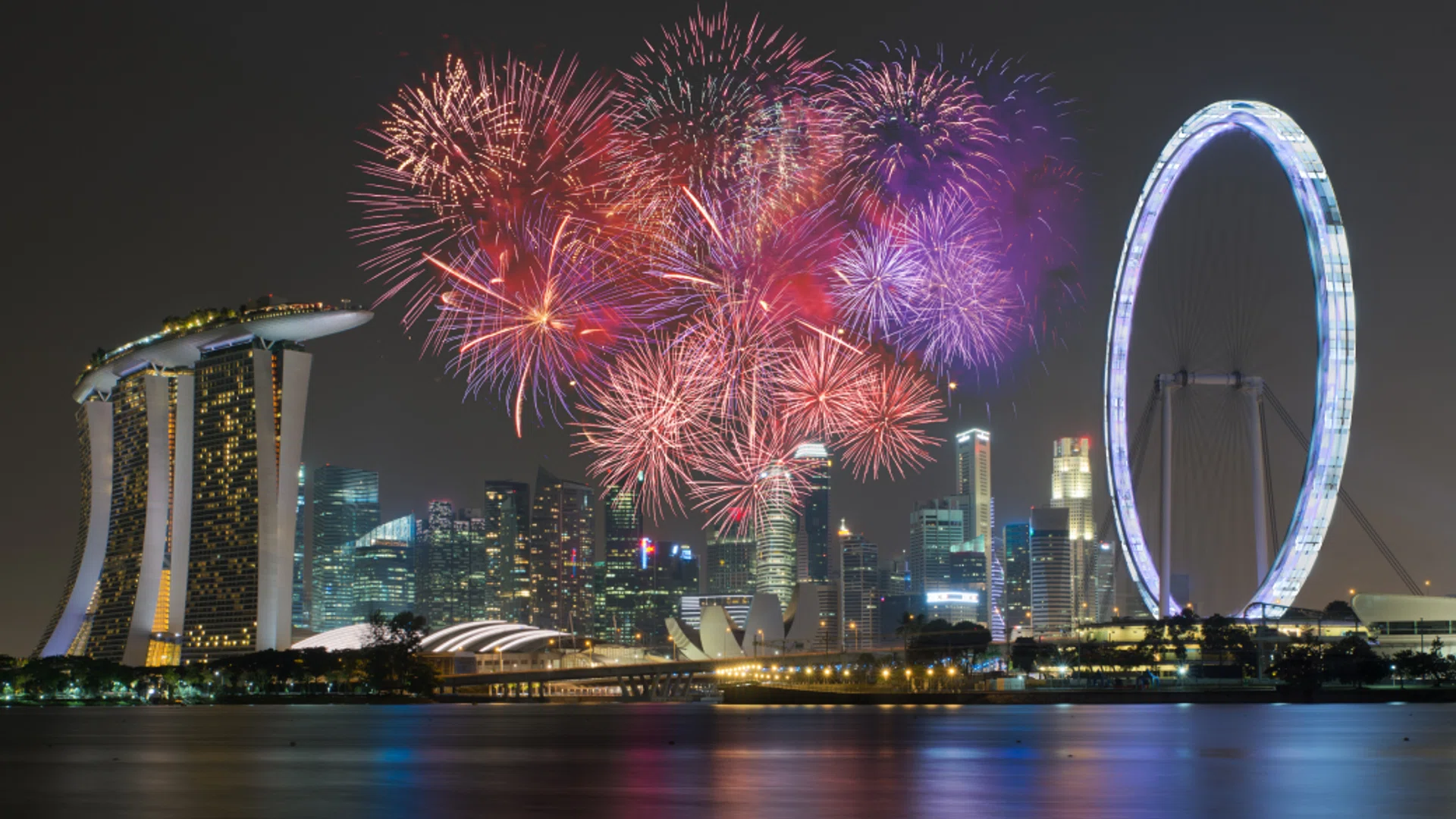fireworks singapore skyline 