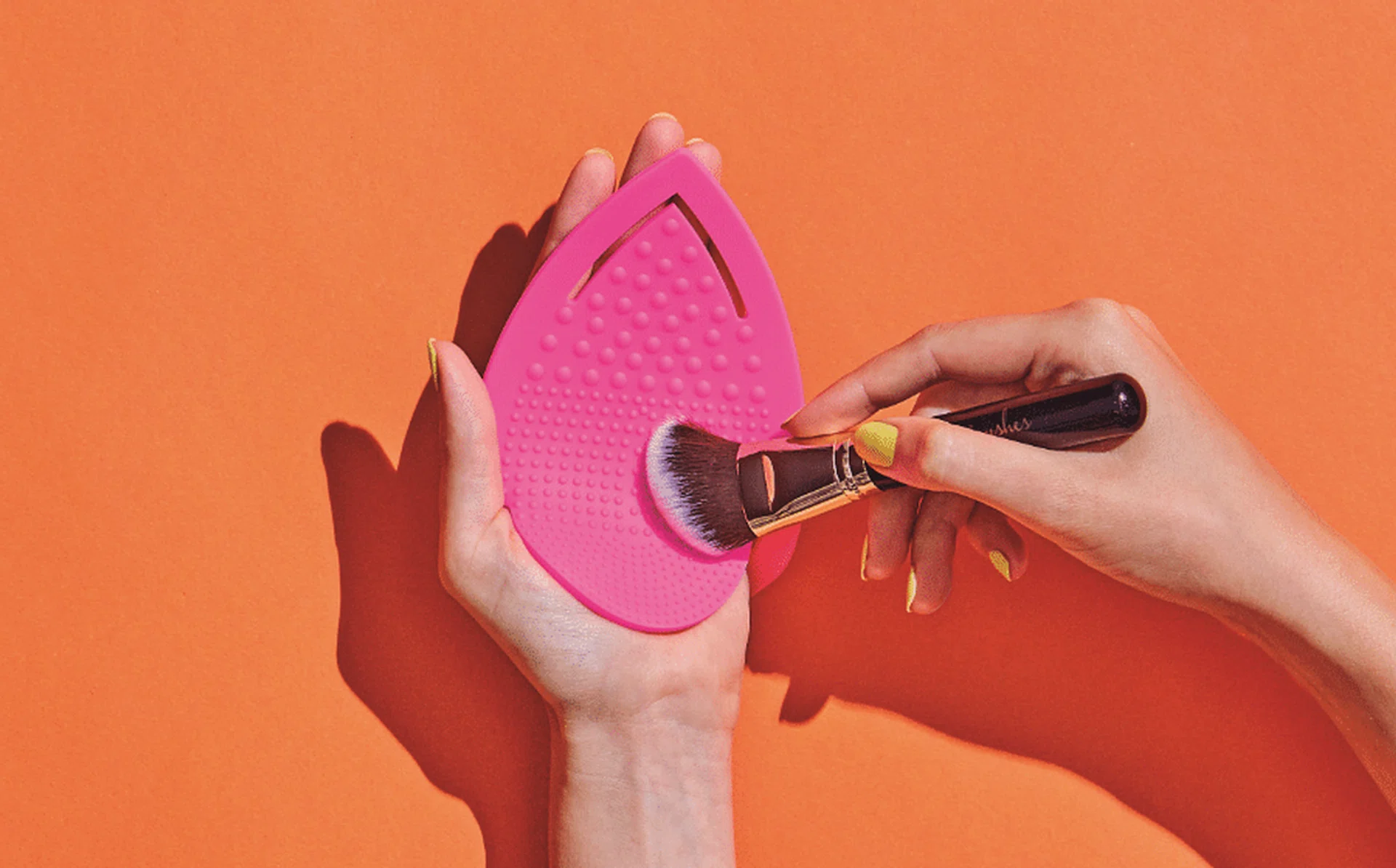 beautyblender-washboard-clean-makeup-brushes-tools