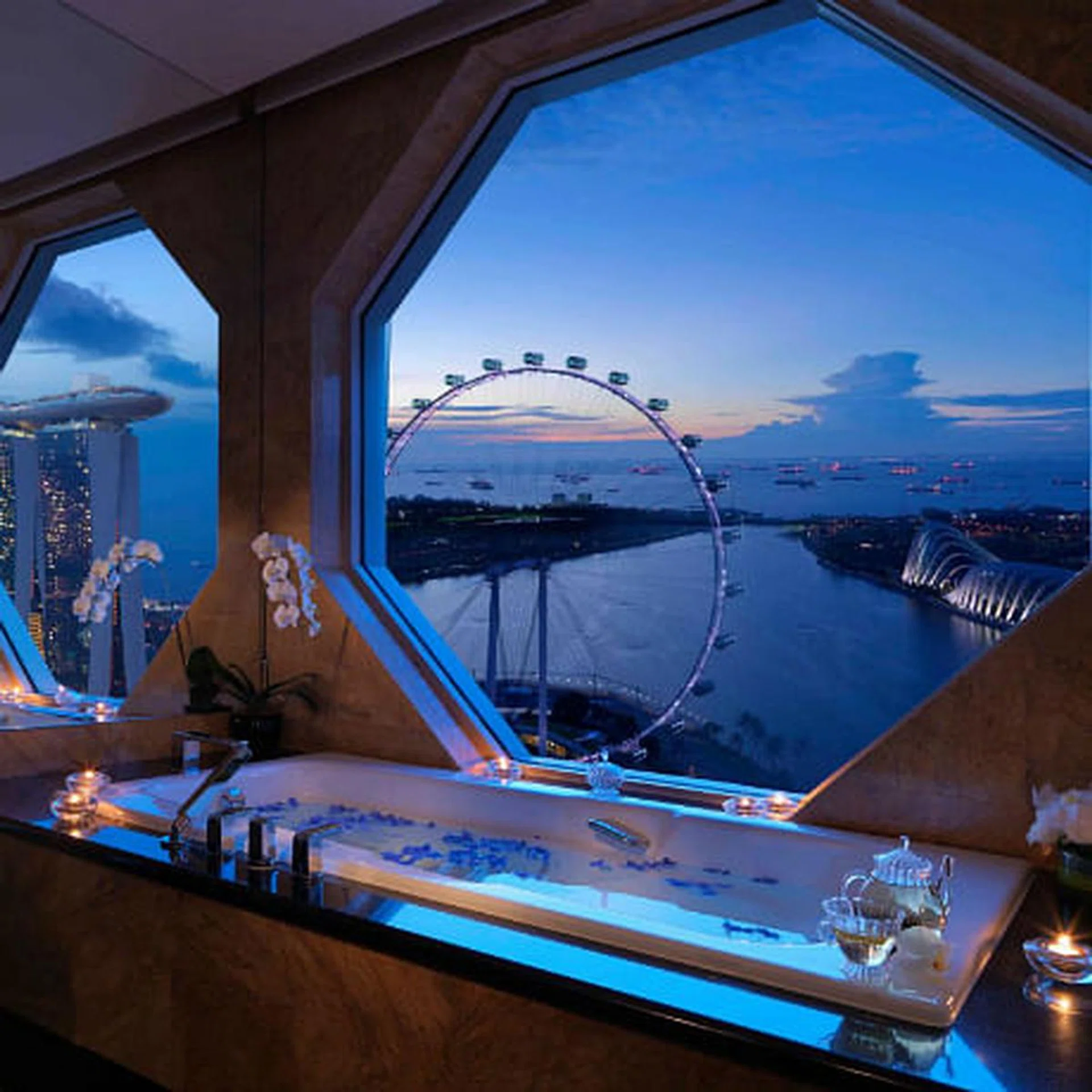 easter staycations singapore 2017 - ritz carlton singapore