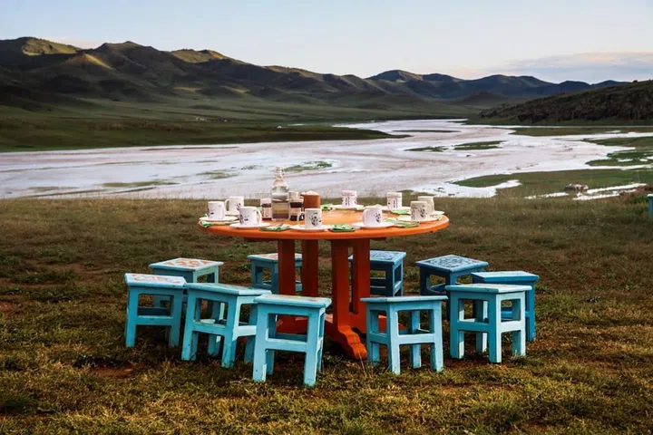 On a fine day, eating outdoors is a popular option. (Photo: Genghis Khan Retreat)