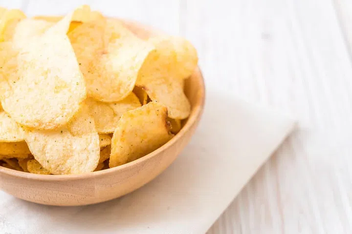 potato chips on plate - unhealthy food