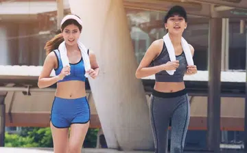 friends_exercising_rect