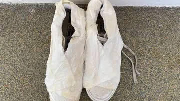 I try a cleaning hack for white shoes that uses toilet paper and I'll be mummifying my shoes whenever I wash them