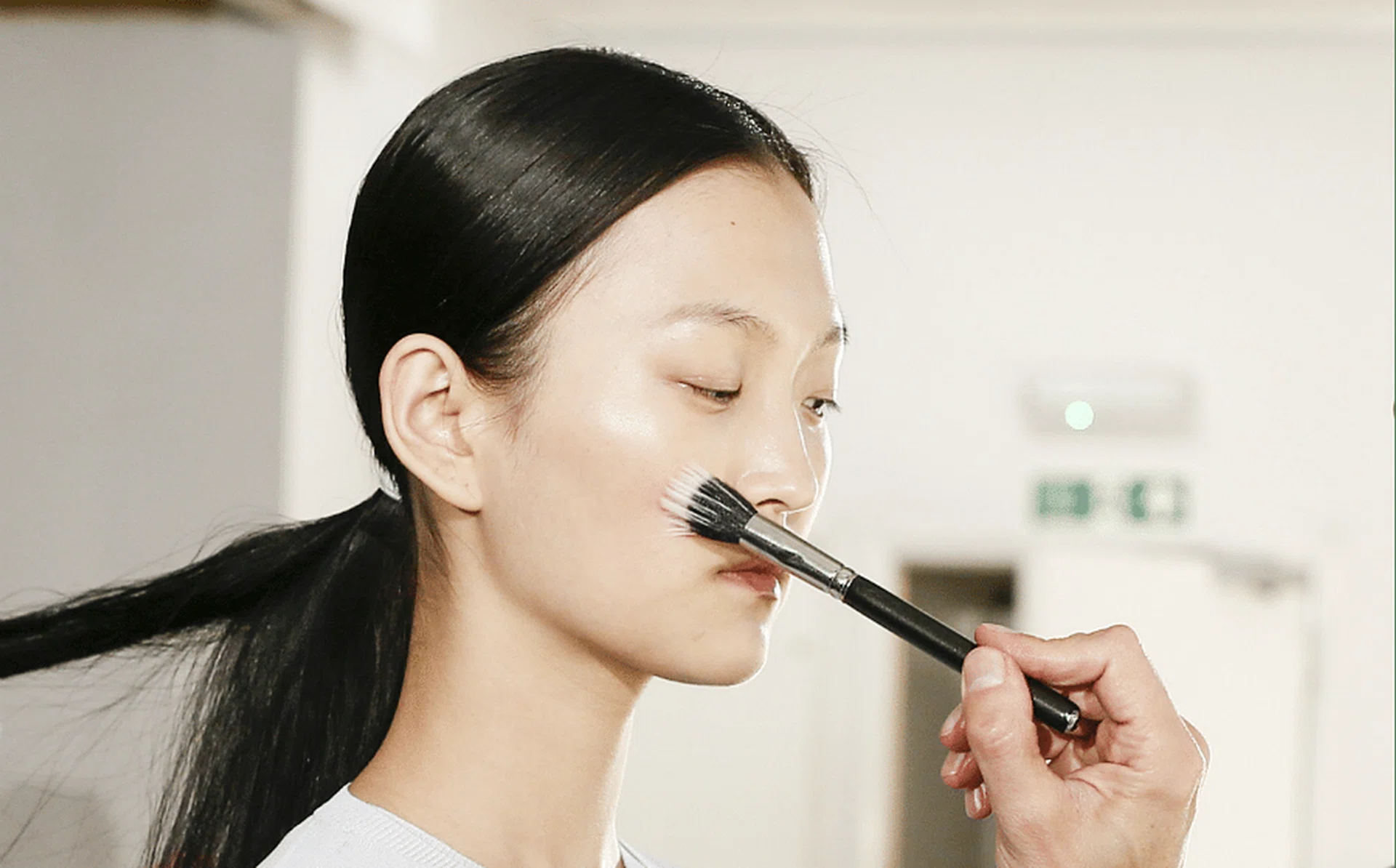makeup-brushes-travel-dual-ended-etude-house-laneige-bobbi-brown-make-ever-tarte