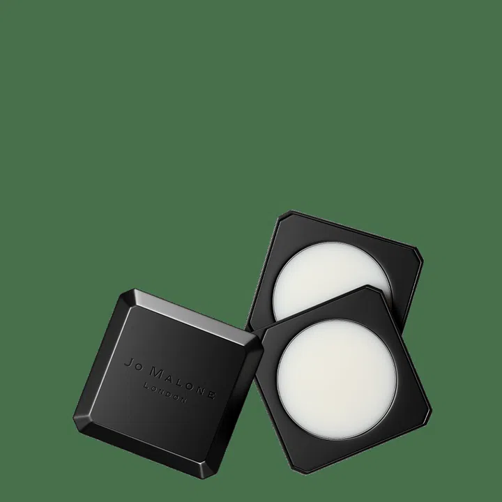 Sensitive to alcohol based perfumes Here s why you should try using a solid perfume instead Her World Singapore Her World Singapore