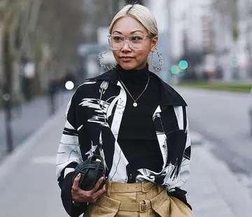 Keep Your Shirt Tucked In Place All Day With These 5 Nifty Hacks