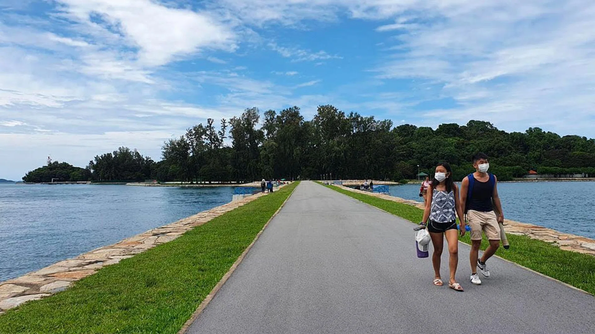 Island-hop and uncover the allure of the Southern Islands