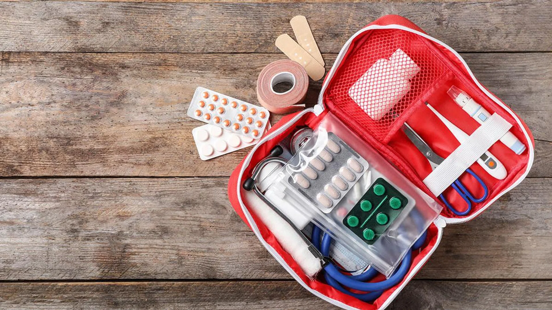 10 items that should be in your home first aid kit