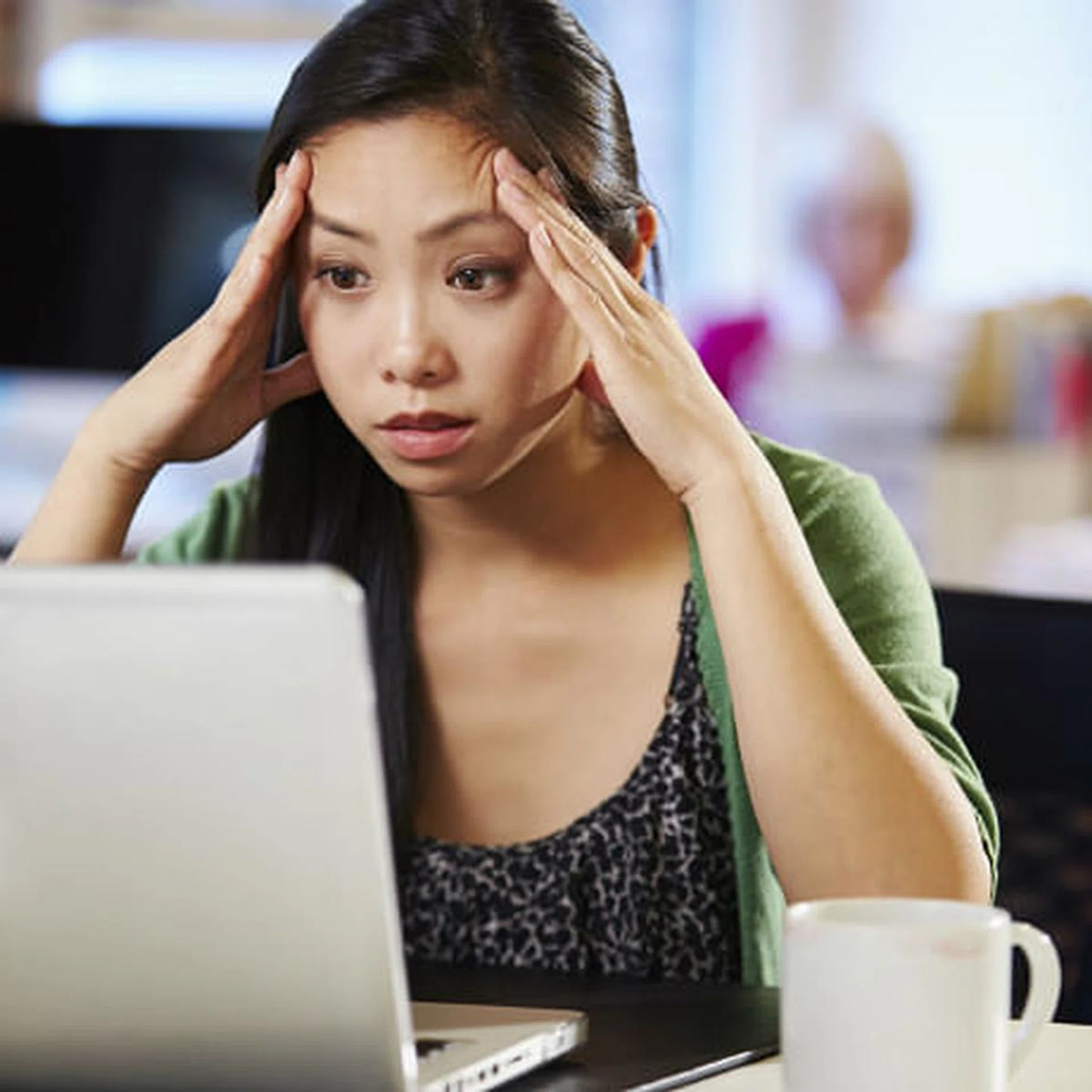 signs its time to quit your job singapore - bad employers - thumb