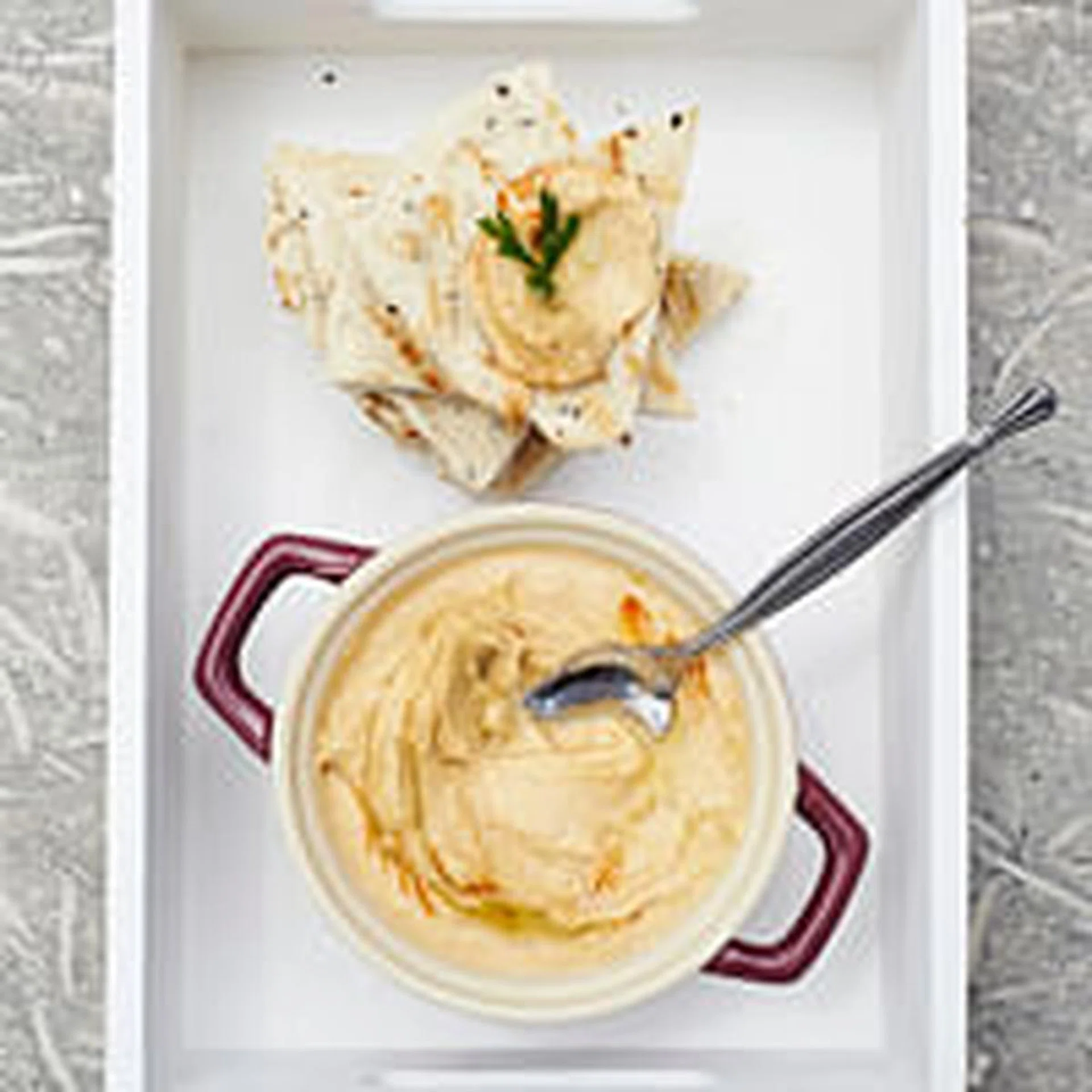 hummus T