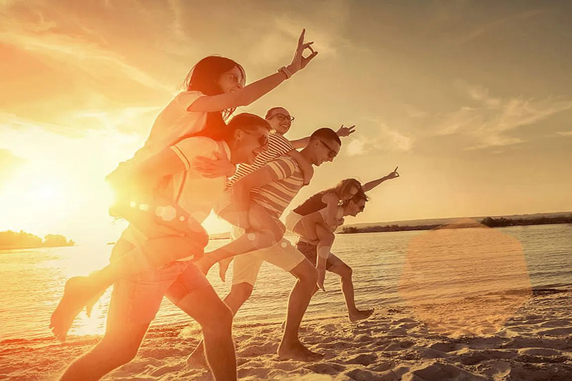 5 things successful people do during long weekends - Her World ...