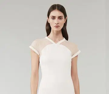 victoria_beckham_wedding_dress_2019_900x50a