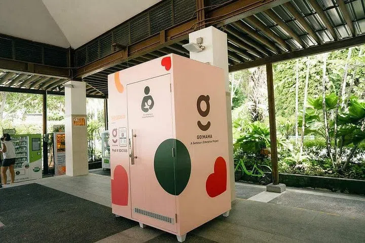 These pods have an ergonomically designed bench, power points and dimmable lights to offer mums privacy and comfort when feeding their babies. (Photo: Go!Mama)