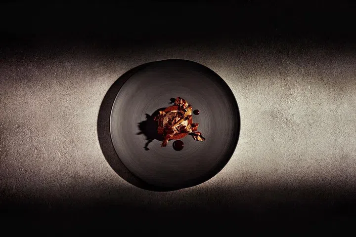 Coda’s dish, Buttercream, combines walnuts, dulse seaweed and miso. (Photo: Claudia Goedke)