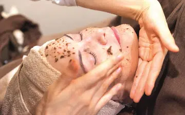 10-best-brightening-facials-spa-awards-purovel-mirage-aramsa-skin-inc-auriga
