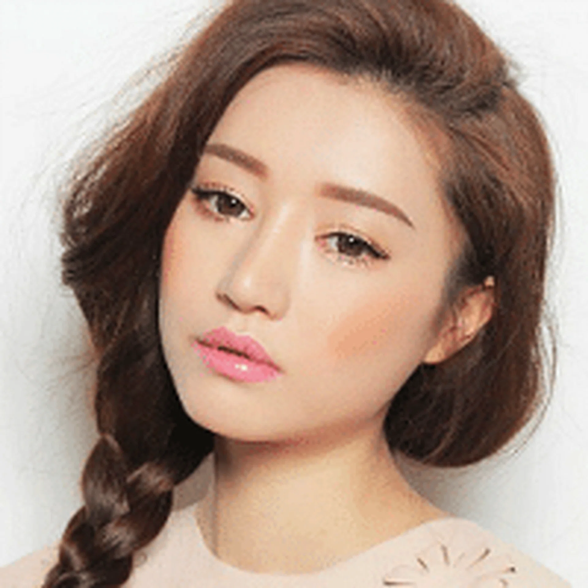 2 blusher tips for dewy skin or a V-shaped Korean face! T.png