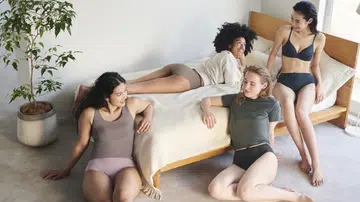 different-types-of-underwear-her-world-banner