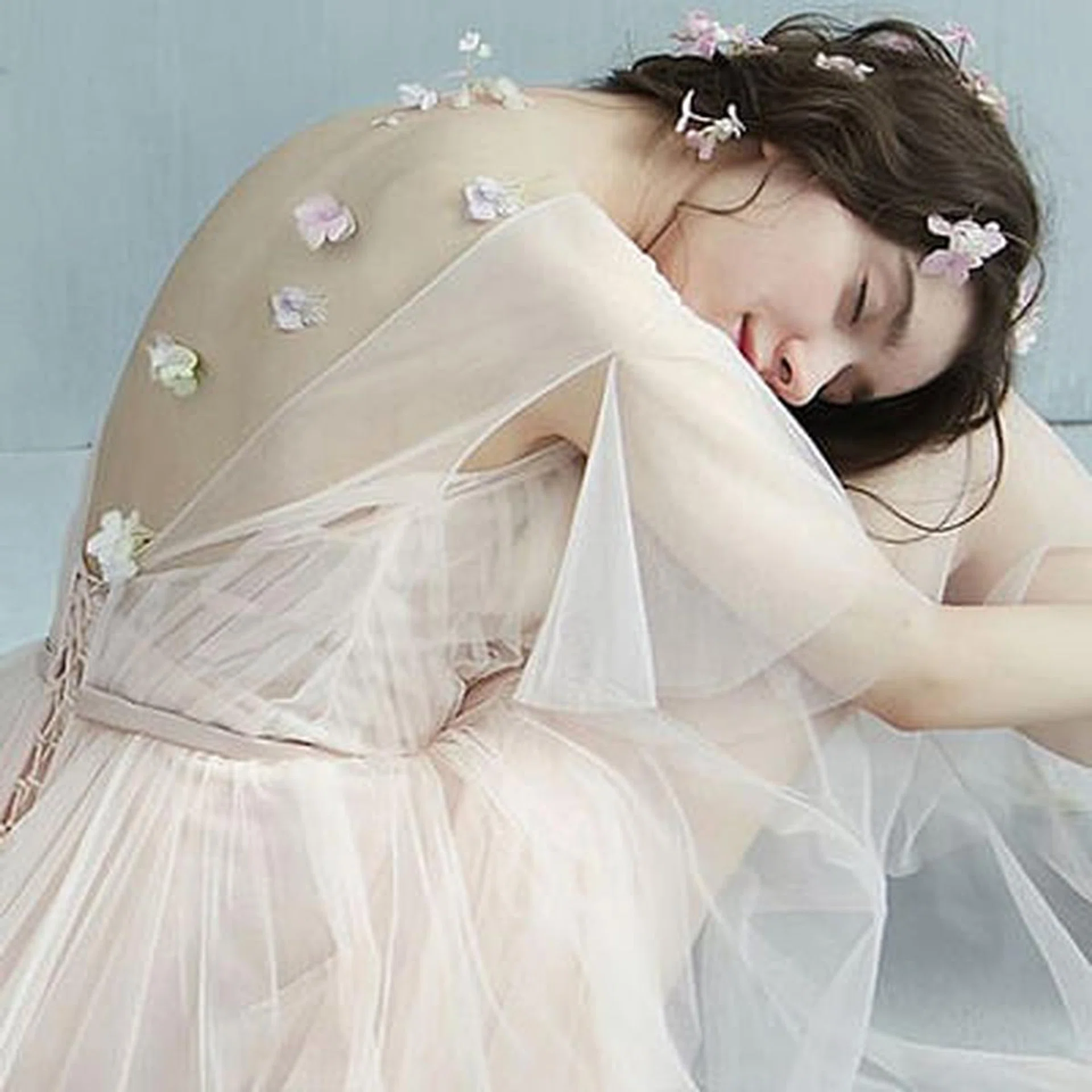 Buying your wedding or bridesmaids' dresses online? 5 things to note