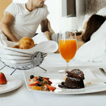 couple_breakfast_thumb