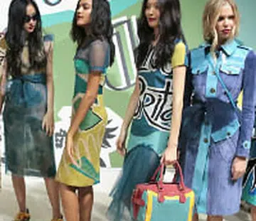Burberry SS2015 200.jpg