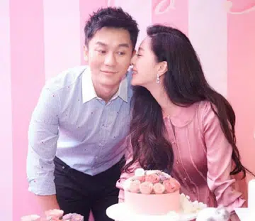 fan_bing_bing_engaged_3r