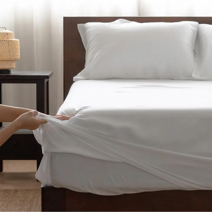 lyocell bedsheet sleeping bed