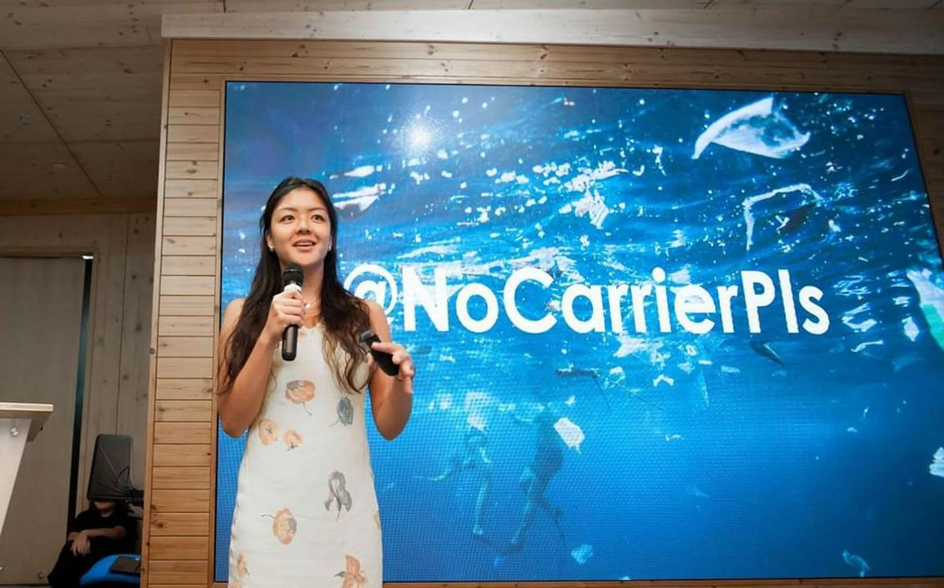 rachel_tan_nocarrierpls_rect