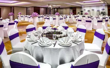 Pocket-friendly packages at this award-winning hotel venue!