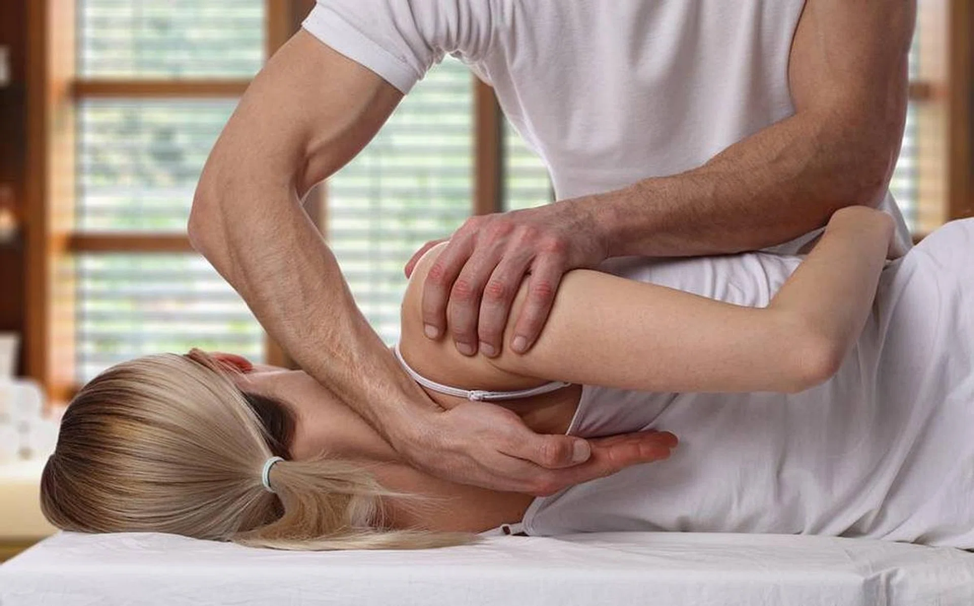 rect_chiro_shutterstock