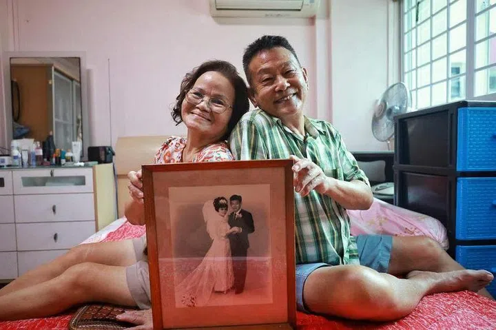 Mr Teo Ngak Hong, 77, and Madam Chen Nyek Tshin, 72, got married in 1971 after just half a year of dating and ran a meat stall in a market for 10 years.  ST PHOTO: KEVIN LIM