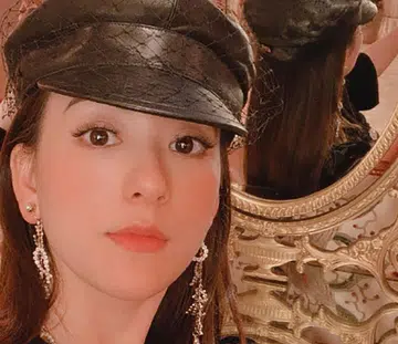 moka-fang-aaron-kwok-wife-training-camp