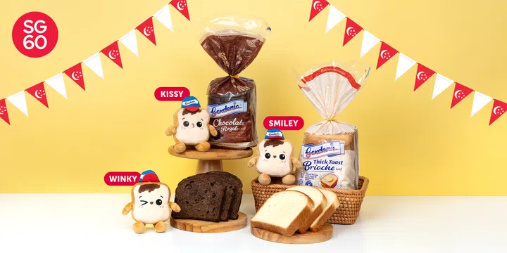 gardenia keychain plushie 