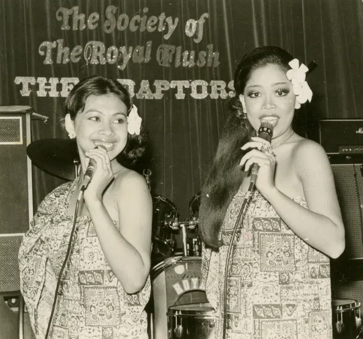 Local singers Rahimah Rahim (left) and Anita Sarawak performing.