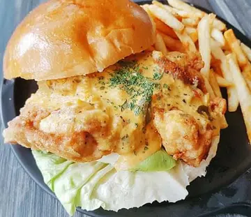 REVIEW: Donut, ramen and 8 other unique burgers in Singapore you need to try now