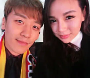 Singapore tycoon Peter Lim daughter Kim attends Valencia match with BigBang Seungri THUMBNAIL