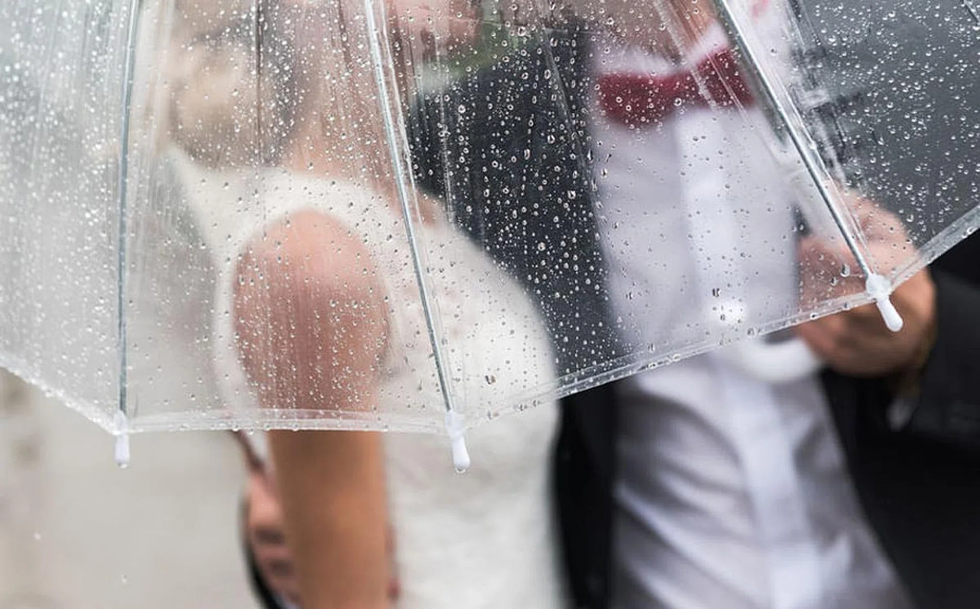 rainy_weather_wedding