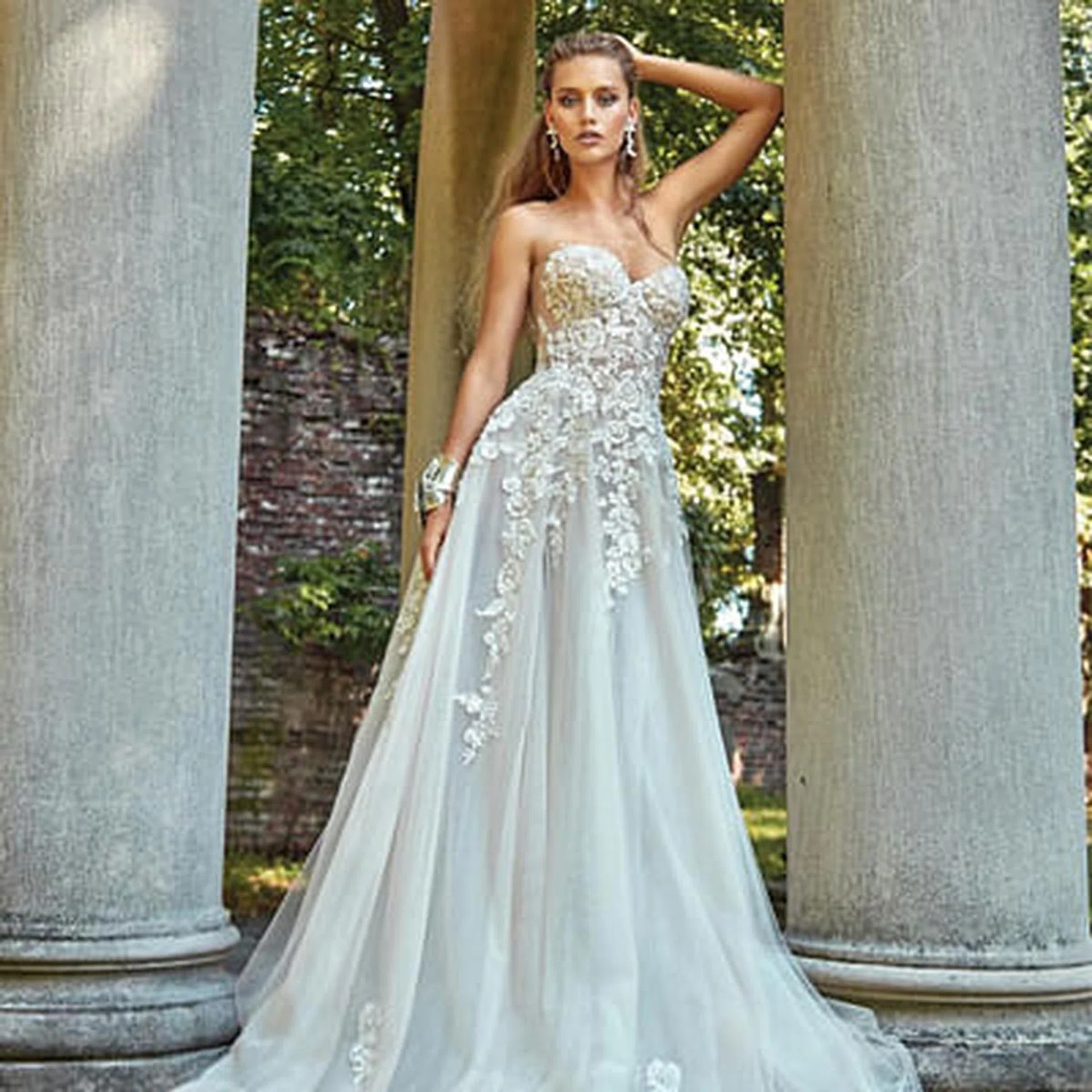 Reem Acra to Galia Lahav: 15 billowy, romantic wedding gowns - Her World  Singapore | Her World Singapore